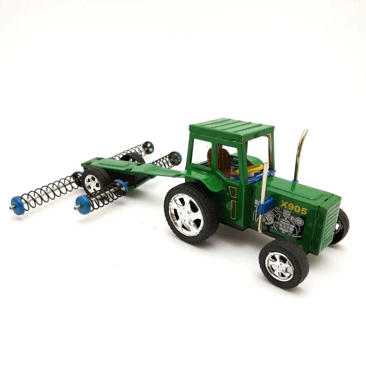 MS470 Tractor Retro Nostalgic Theme Restaurant Ornament Photography Prop Tin Toy