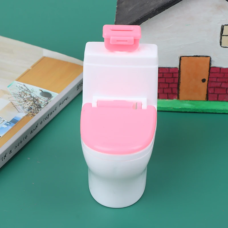 

XY 1pc 8*7.5*4.5cm plastic Dollhouse Furniture Vintage Bathroom Modeling Toilet Miniature Toys Accessorie