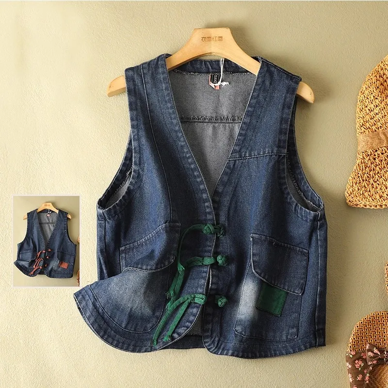 

2026 New Chinese Style Vintage Denim Vest Women Tops Sleeveless Jacket Short Jeans Waistcoat Female Loose Casual Outerwear T1517