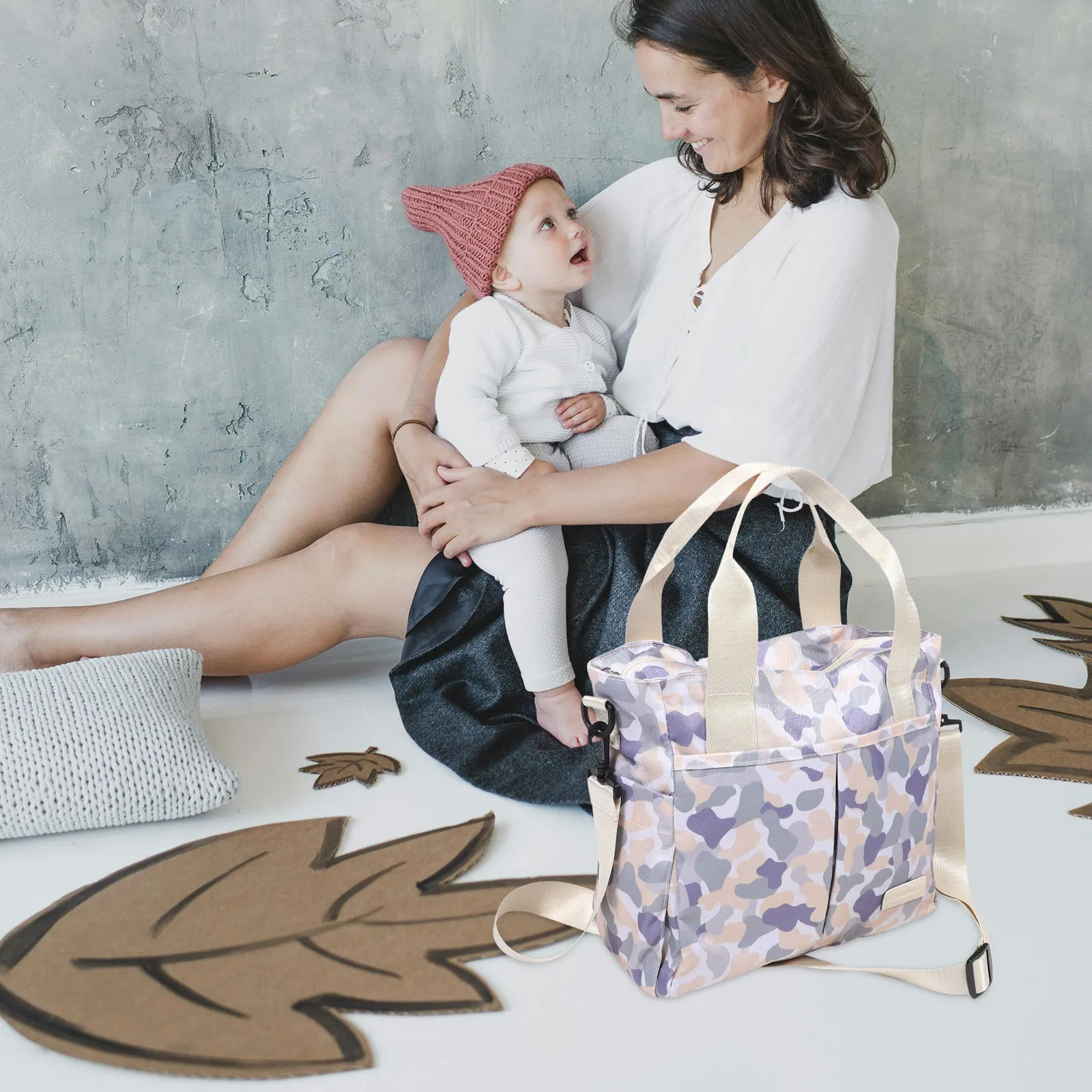 

Large Capacity Mommy Tote Bag with Wet Dry Separation Multiple Pockets Stylish Diaper Tote for Travel Hospital Outdoor Baby