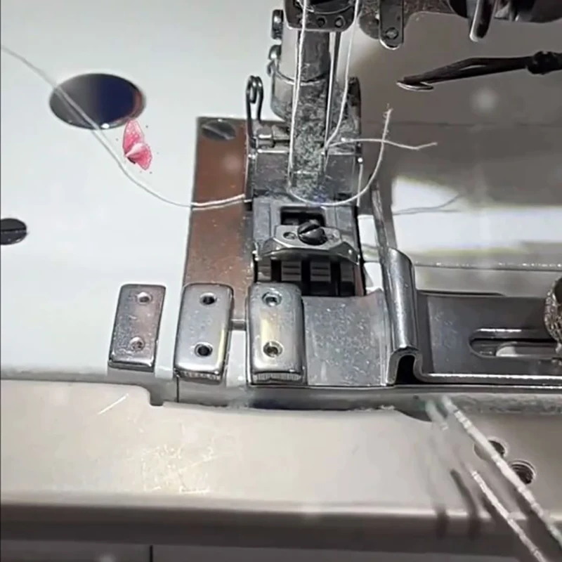 Adjustable Folder Hemmer CoverStitch Hem Guide Cover Hem Guide Attachment for Industrial 3-Needles Coverstitch Sewing Machine
