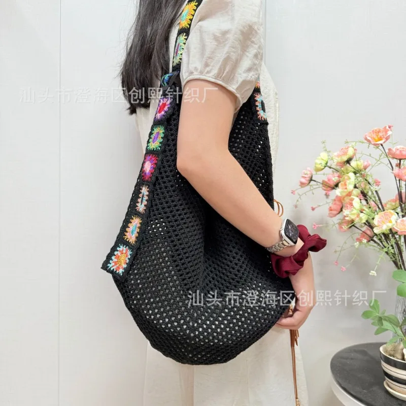حقائب يد فاخرة مصممة حقائب كتف منسوجة للنساء سعة كبيرة لقضاء عطلة الشاطئ بوهو مطرزة بالزهور حقيبة كاجوال