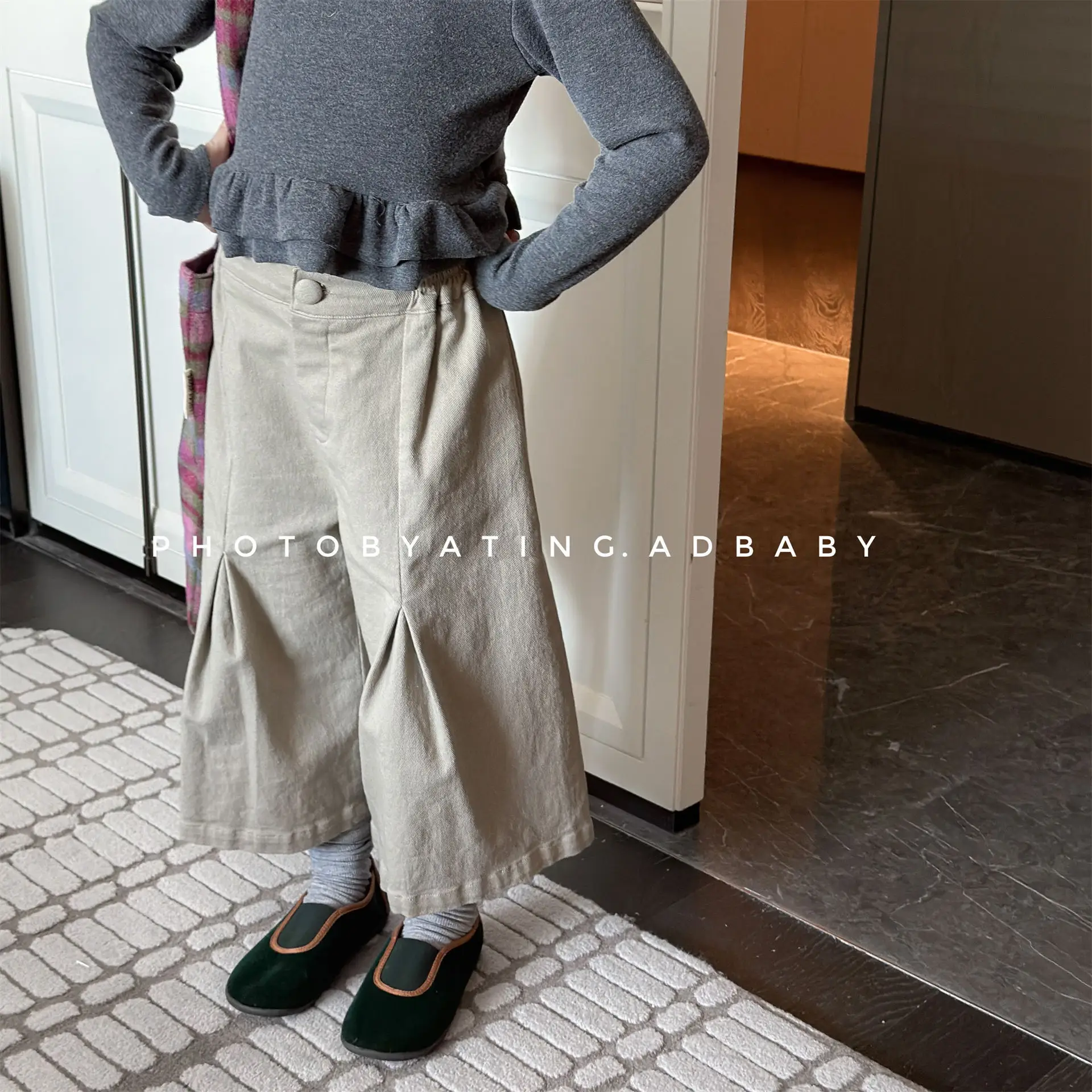2026 New Autumn Baby Girls Solid Color Flare Ankle Pants Korean Style Children Casual Chic Loose Trousers