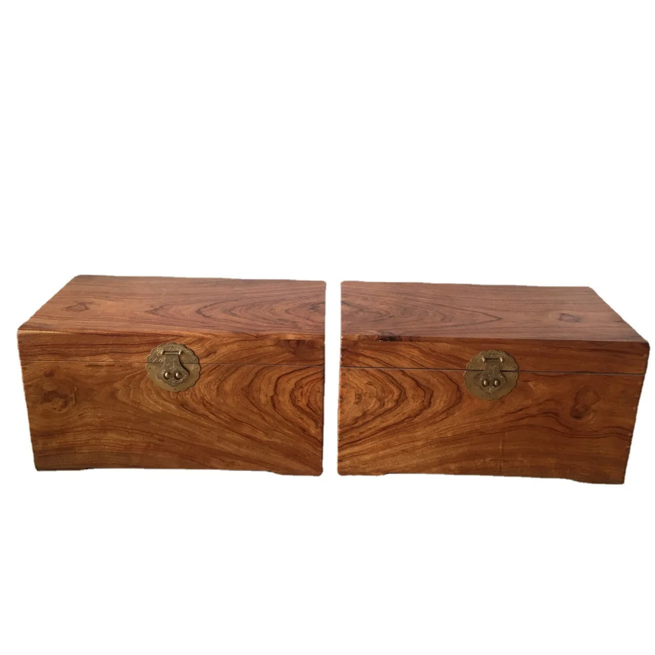 

Suitcase Fragrant camphor wood storage box Paired dowry box Antique Chinese Jiangxi leafy red heart