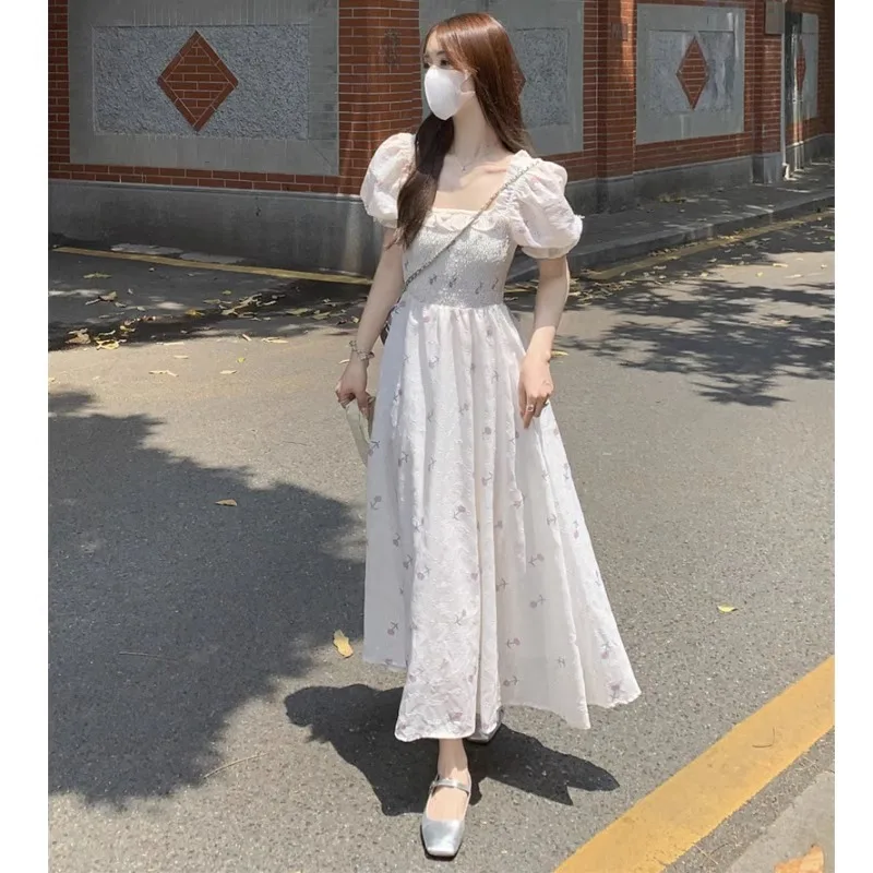 

Large 2024 Summer New Women's Fragmented Flower Bubble Sleeve Dress Square Neck Short Sleeve French Kikyu Tea Break Dress