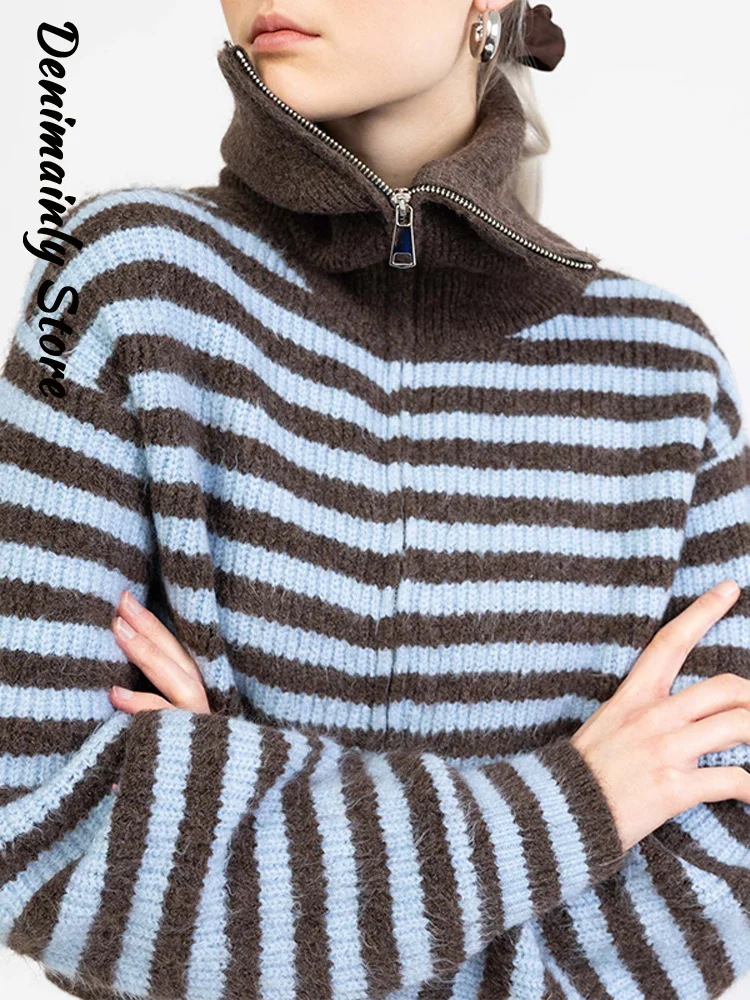 

Fashion Contrast Strip Zipper Knitted Cardigan Women Loose Stand Collar Street Knitwear Femmes 2026 Spring Lady Casual Outwear