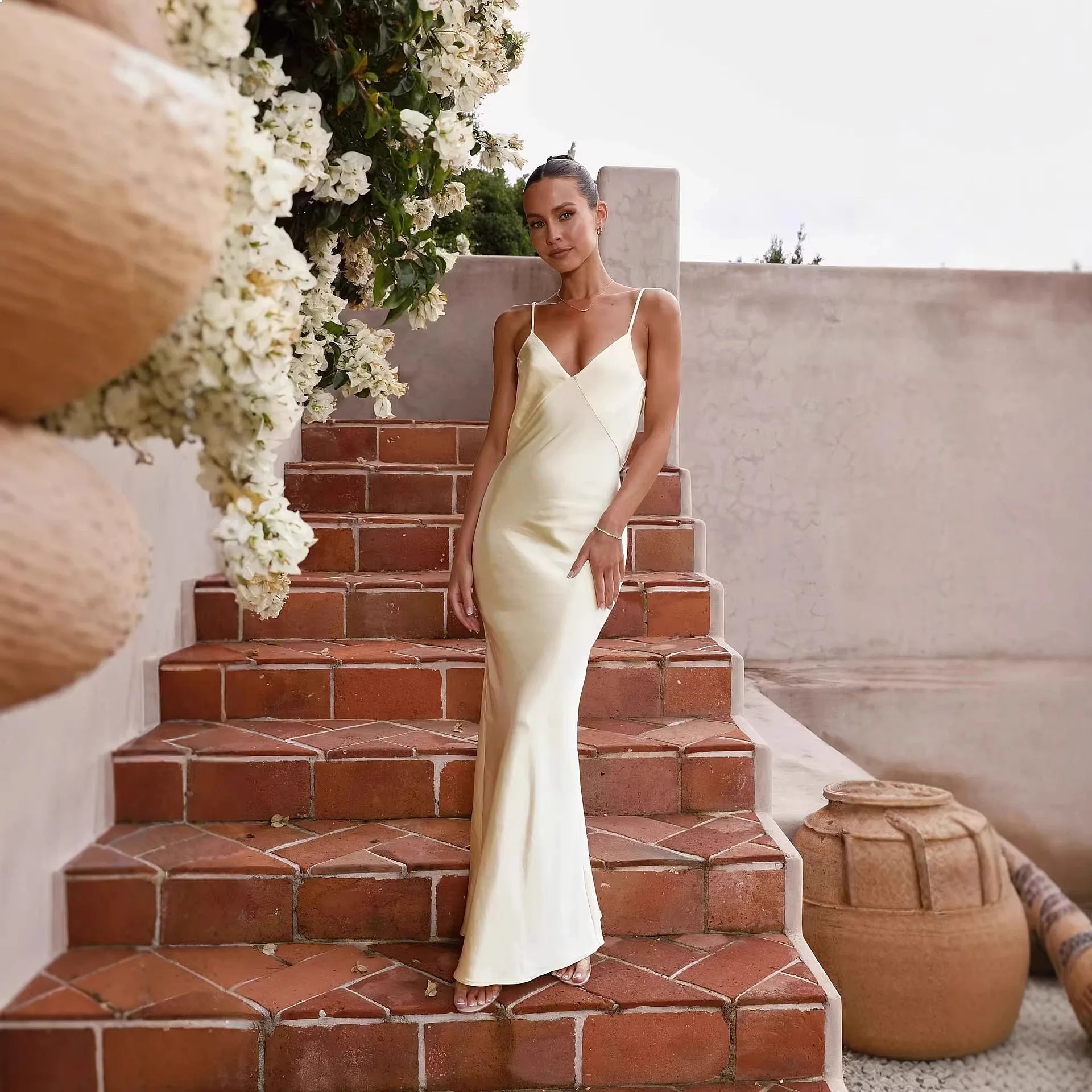 Sexy Backless Halter Bodycon Dress Summer Spring Dresses for Women Going Out Party Clubwear Mini Midi Fish Tail Dresses