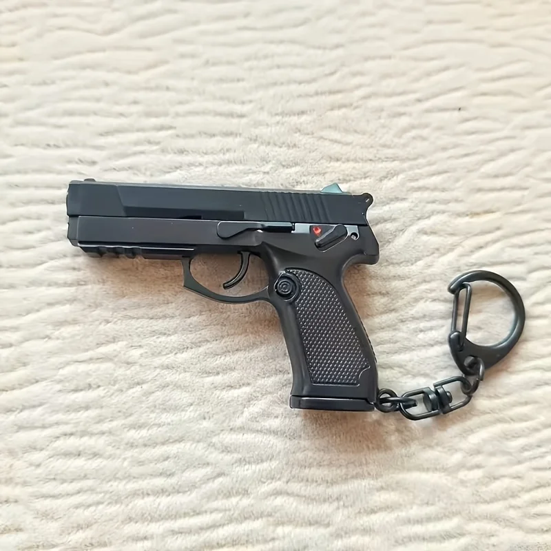 1: 3.5 Fashionable Mini Detachable Pistol Keychain, Outdoor Sports Style Backpack Versatile Additions, Car Keychain