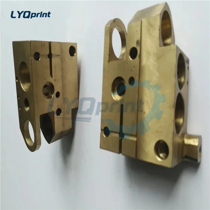 1 Pair 66.072.201 66.072.202 Copper Housing Pull Guide SM102 Printing Machinery Spare Parts