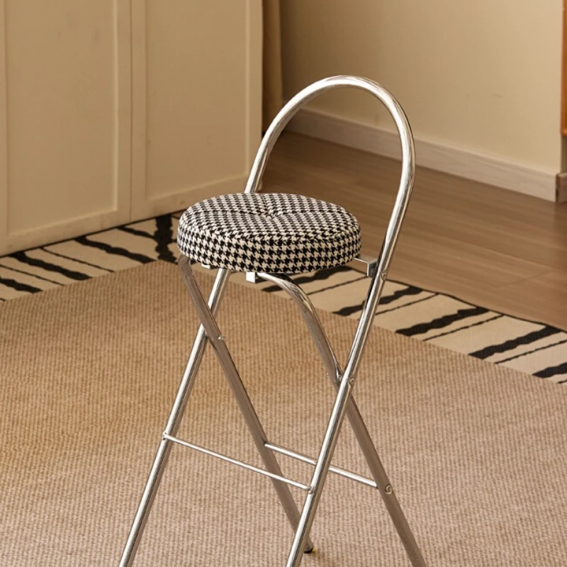 Рисунок 5 - Уникальные коричневые барные стулья