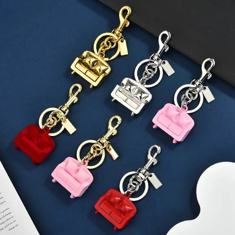 

Fashionable Valentine's Day couple flocked sofa keychains, bag pendants, car keychain pendants, bag pendants