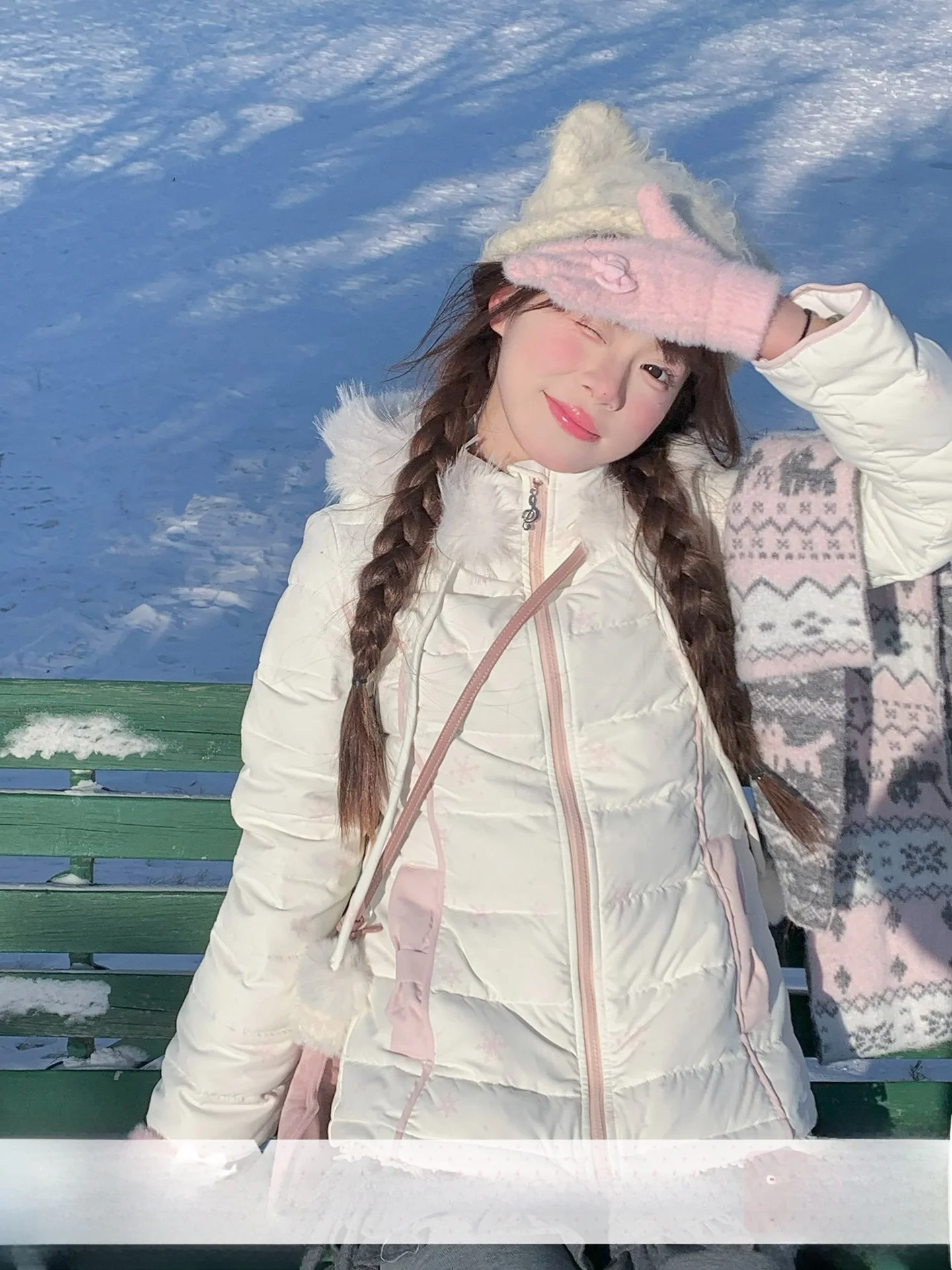

Sinsingirl Snowflake Pattern Du down Jaet with Hat And Fur Collar Thiened Winter Outerwear Girl's Faion Coat