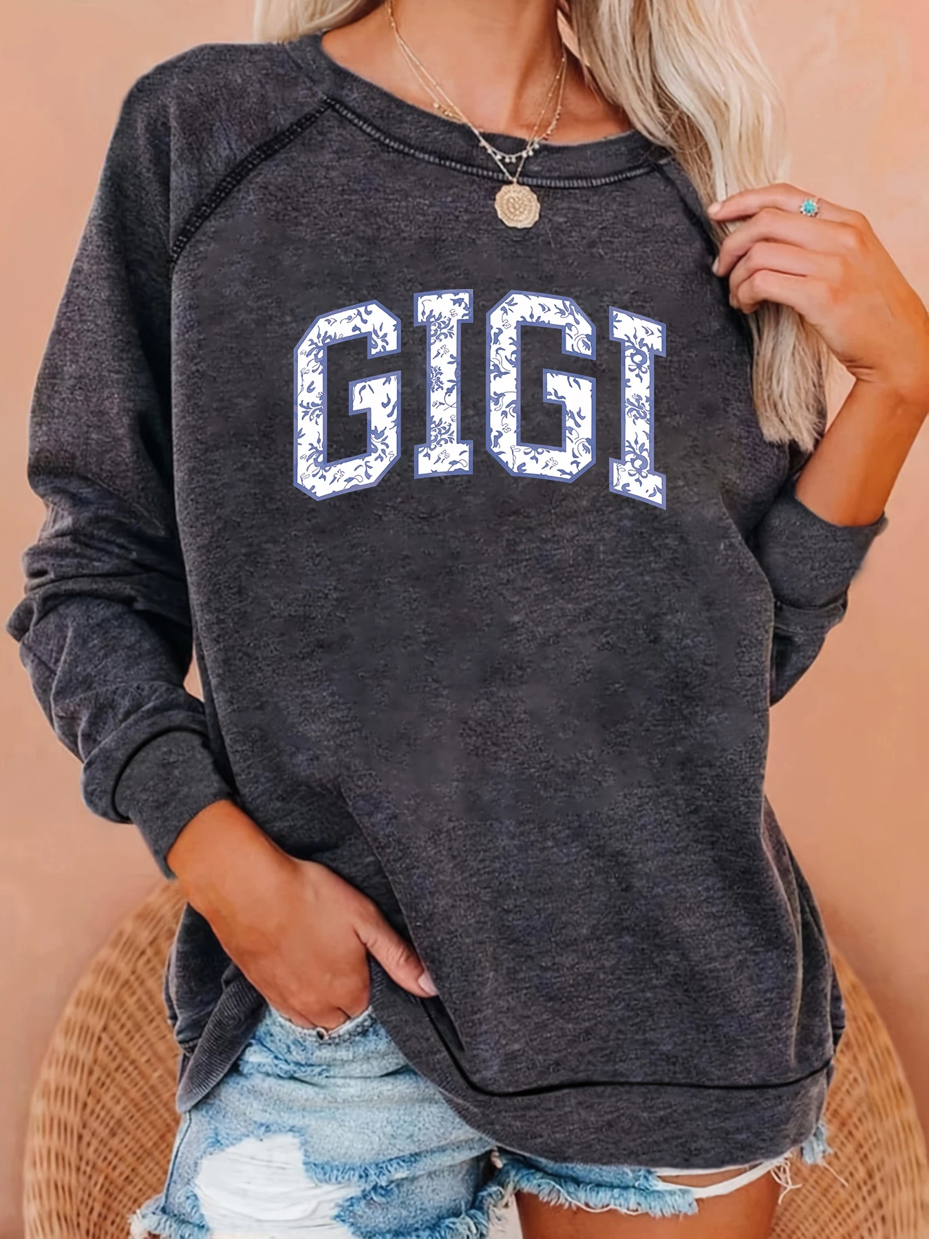 

Женская толстовка с рукавами реглан и принтом «GIGI», пуловер с цветочным буквенным принтом, повседневный топ с длинными рукавами для повседневной носки