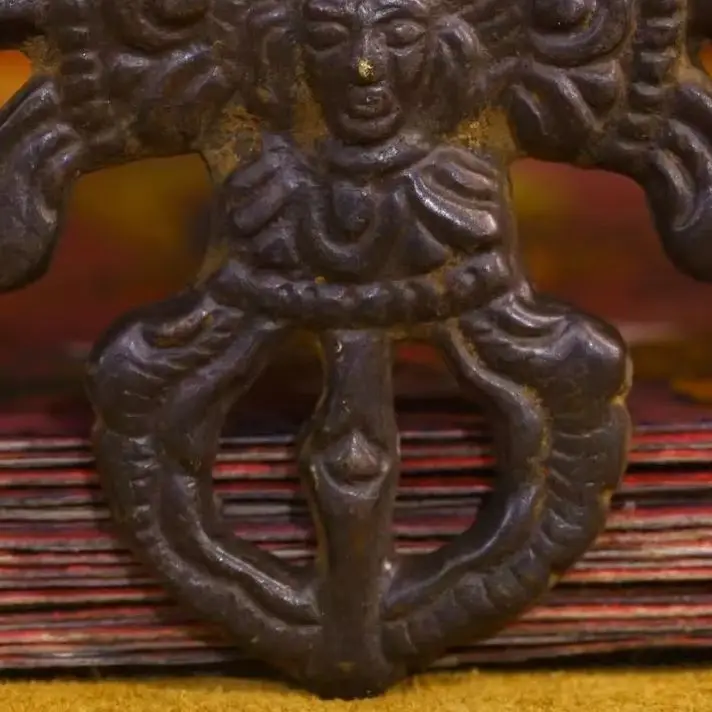 

3"Tibetan Temple Collection Old Bronze Cinnabar Cross Vajra Buddha Head Statue Buddha Card Pendant Amulet Dharma Town house