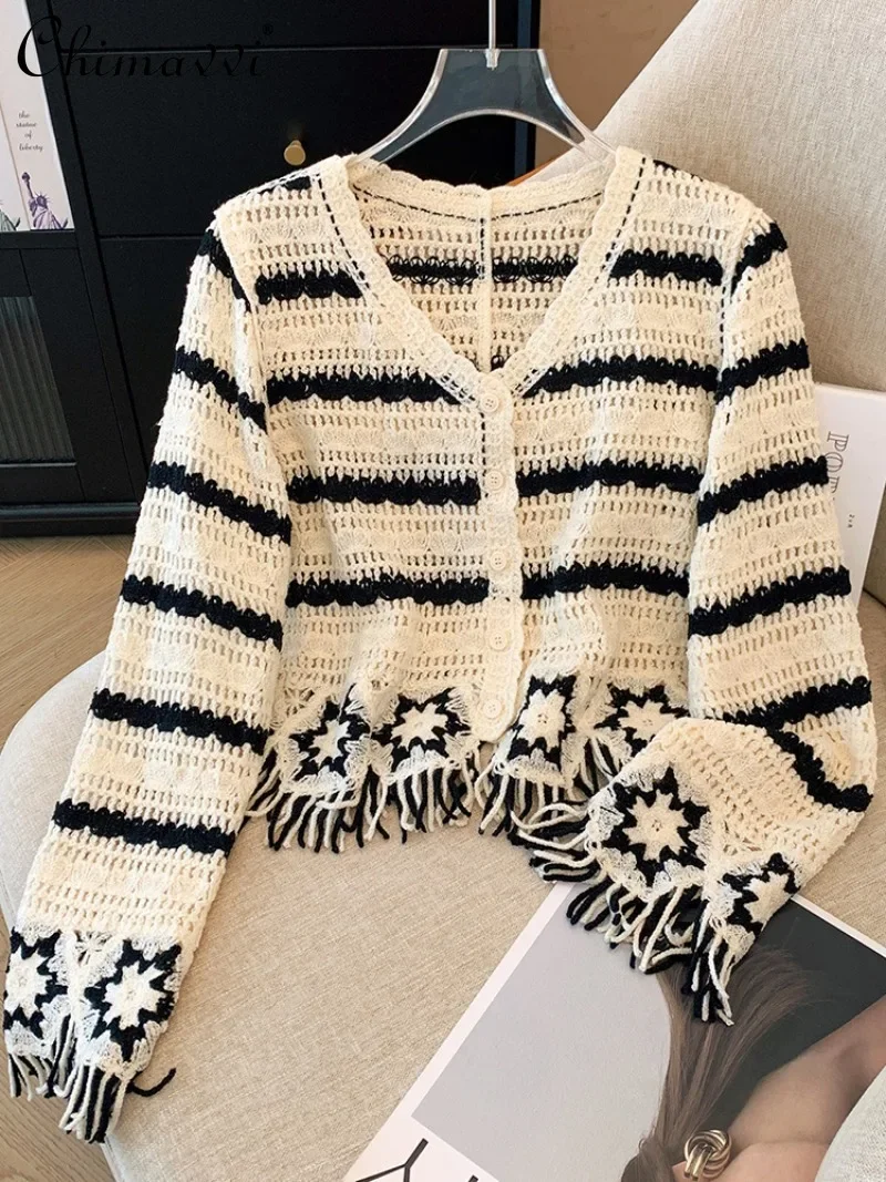 

2024 Spring and Autumn French V-Neck Fringed Striped Long Sleeve Knitted Cardigan Design Sense Hollow Chic Top For Women