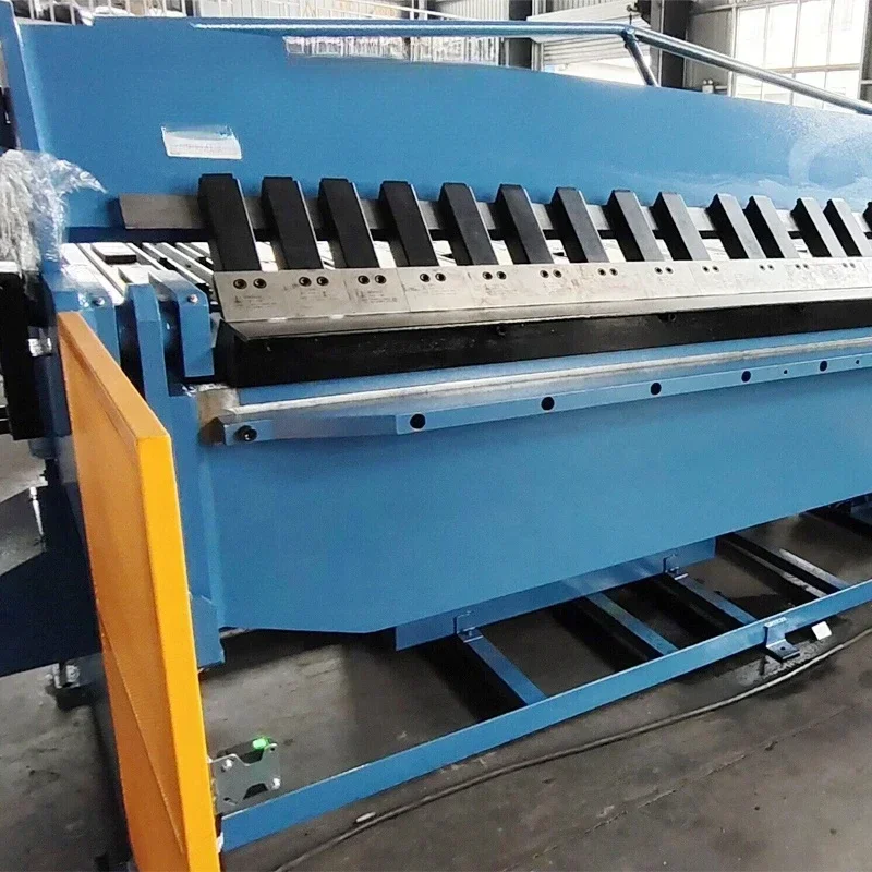 6 × 2500mm Heavy-duty Hydraulic Sheet Brake CNC Folder For Translation And Folding Machine