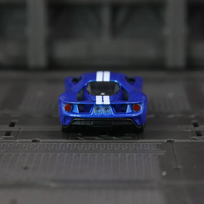 CCA 1:64 Ford GT2017 liga modelo de carro esportivo suspensão deslizante modelo de carro pequeno ornamento coleção presente detalhes ricos