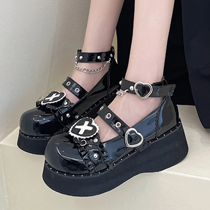 Heart-Shaped Decoration Women Lolito Shoes Chain Heart Buckle Chunky Mary Janes Pumps Sweet Patent Leather Platform Shoes Woman