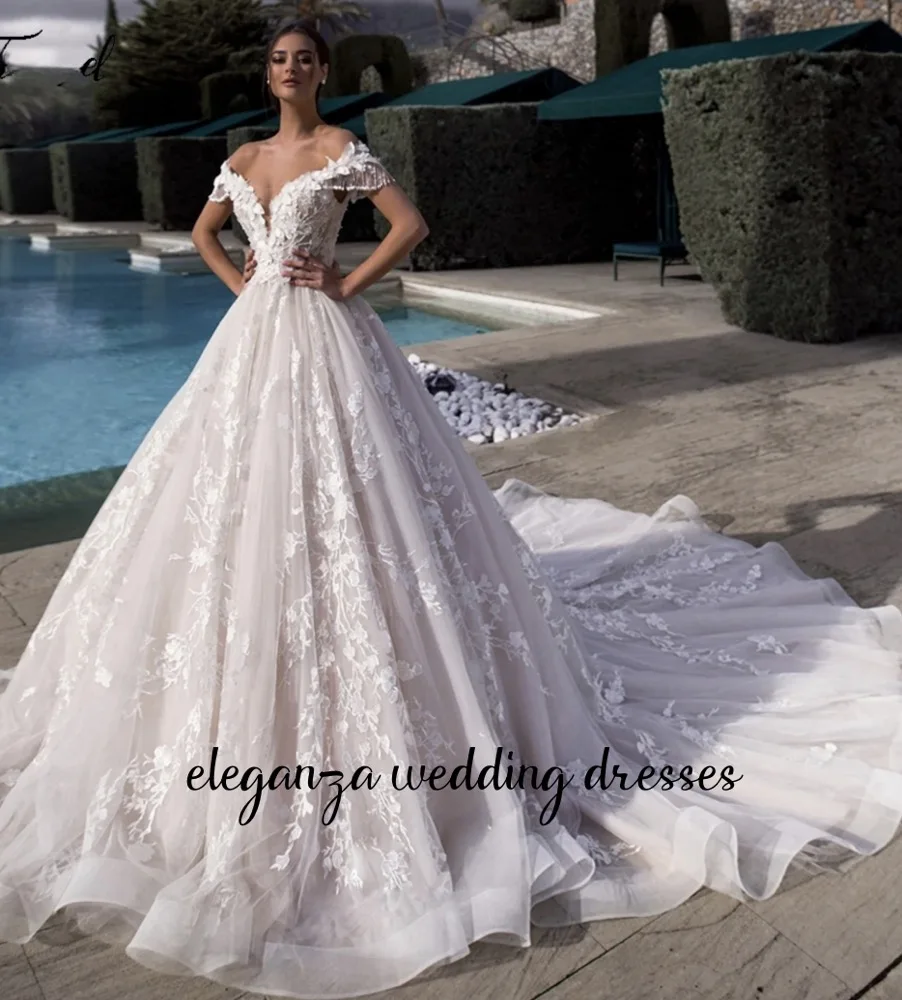 Customized Off The Shoulder A Line Lace Wedding Dresses Appliques Bride Dress  Cathedral Train Bridal Gown Plus Size