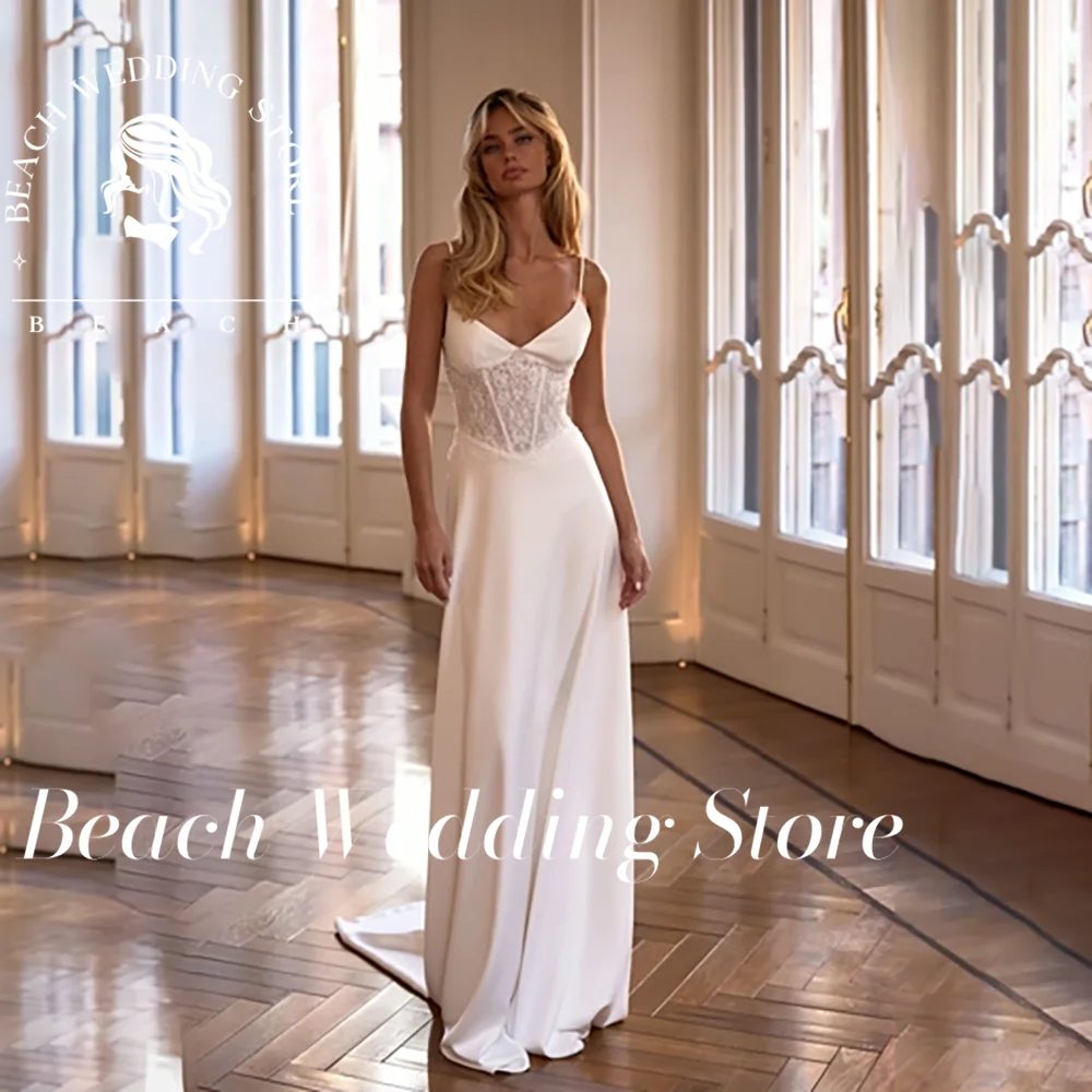 Sukienka ślubna typu sheath z satyny, na ramiączkach spaghetti, z dekoltem w serduszko, koronkowym haftowanym gorsetem, na plażę, Vestidos De Novia, szyta na miarę.