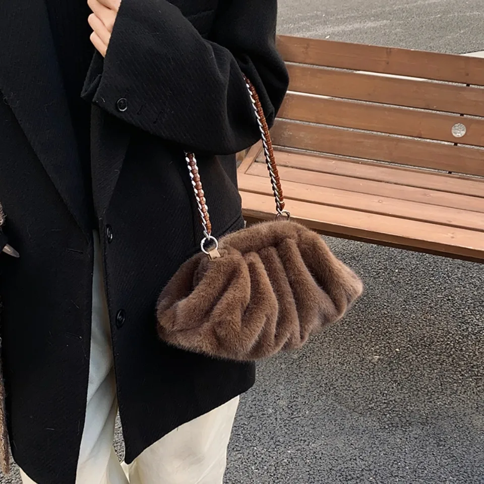 Luxury Women's Furry Pleated Purses and Handbags Plush Cloud Bag Designer Fashion Chain Shoulder Bags for Women Winter Tote Sac - view 3