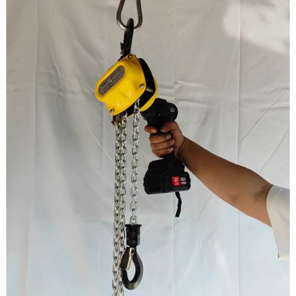 Portable electric rechargeable hand chain hoist