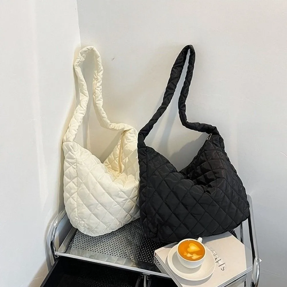 

Large Capacity Bubble Shoulder Bag Pleated Solid Color Space Cotton Underarm Bag Korean Style Quilted