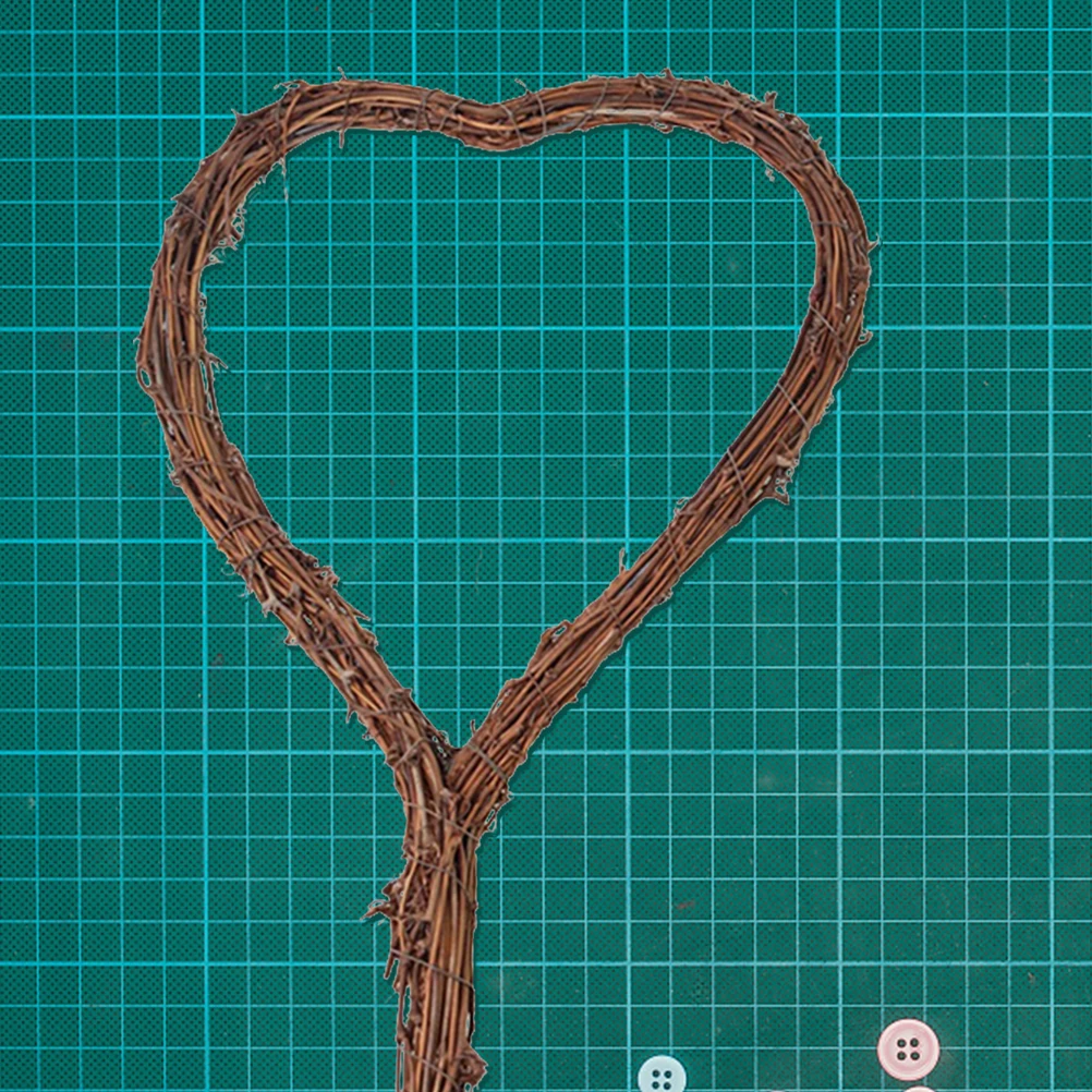 

Wreath Heart Shaped for Outdoor Hanging Decorative Frames Crafts Flower Rattan Ring Form Diy Dried Rings