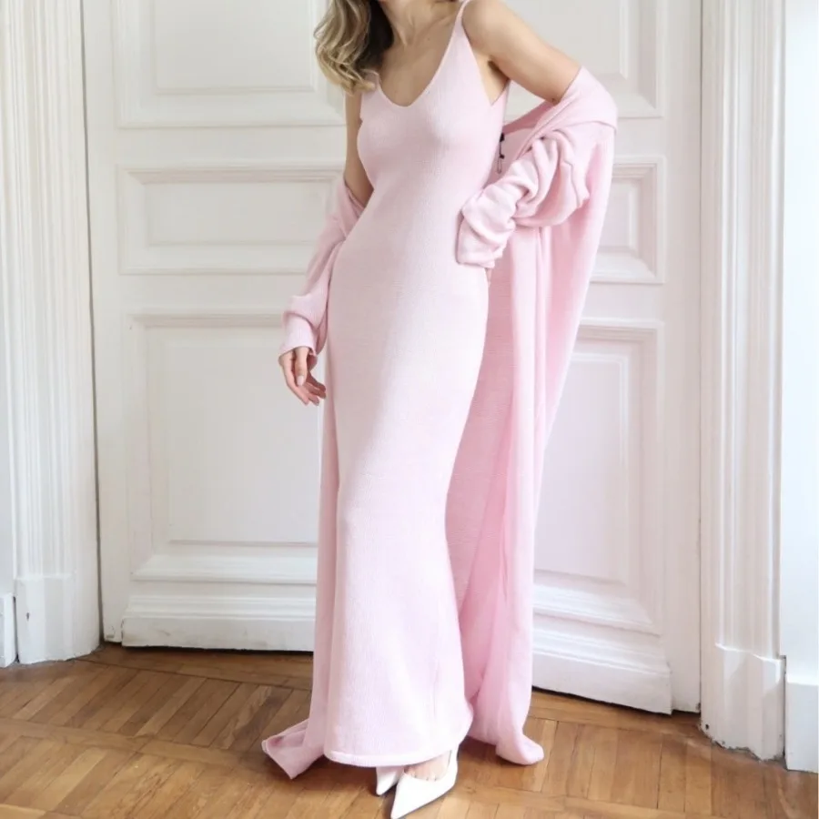 

Темпераментное женское длинное платье-жилет Темпераментный вязаный костюм Нишевый модный длинный мягкий и удобный вязаный кардиган