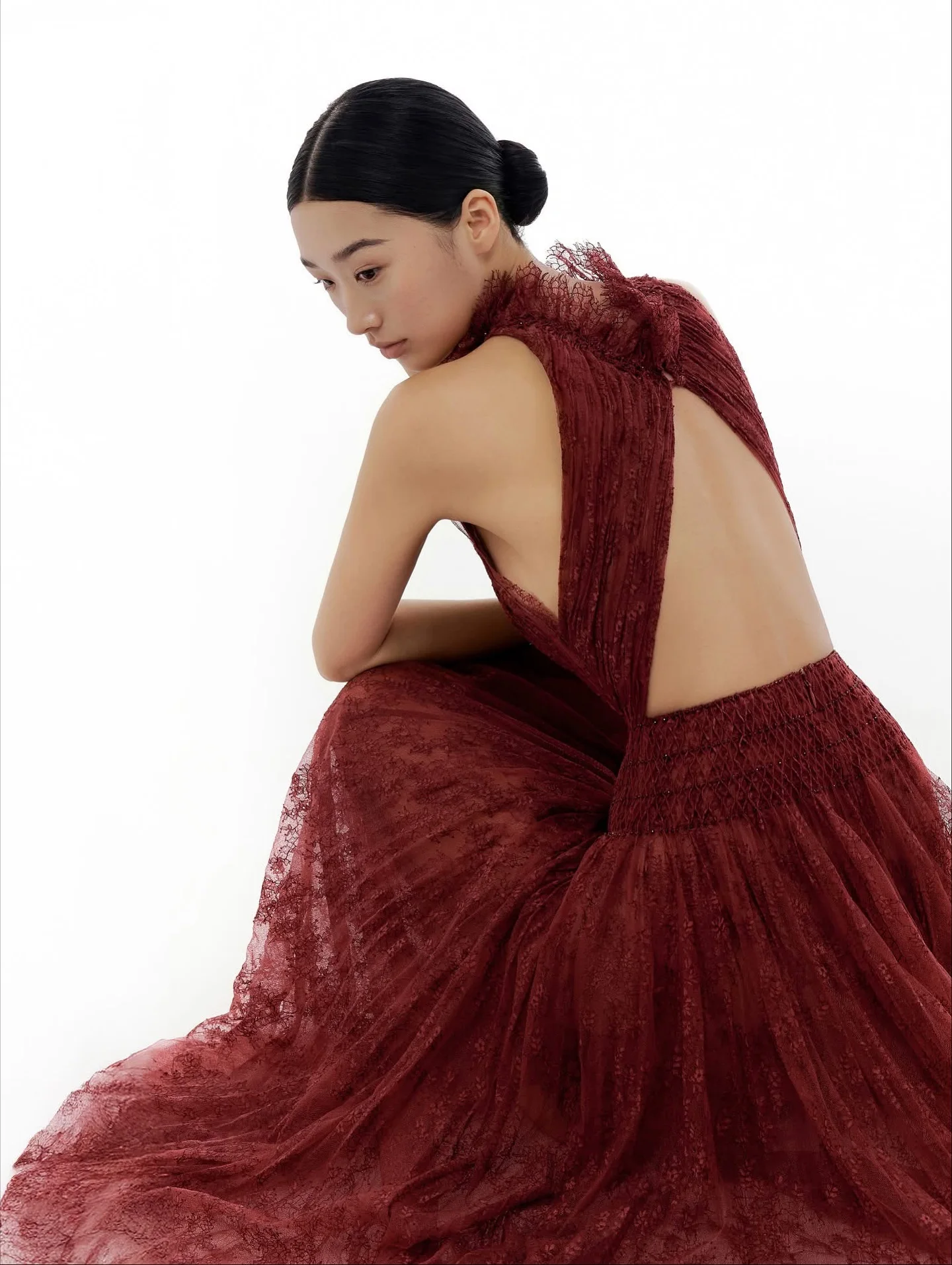 リアルイメージ バーガンディ ハイネック ストレート イブニングドレス バックレス レース オーバーレイ ウェディング カクテル パーティー ドレス トレンド ロングドレス