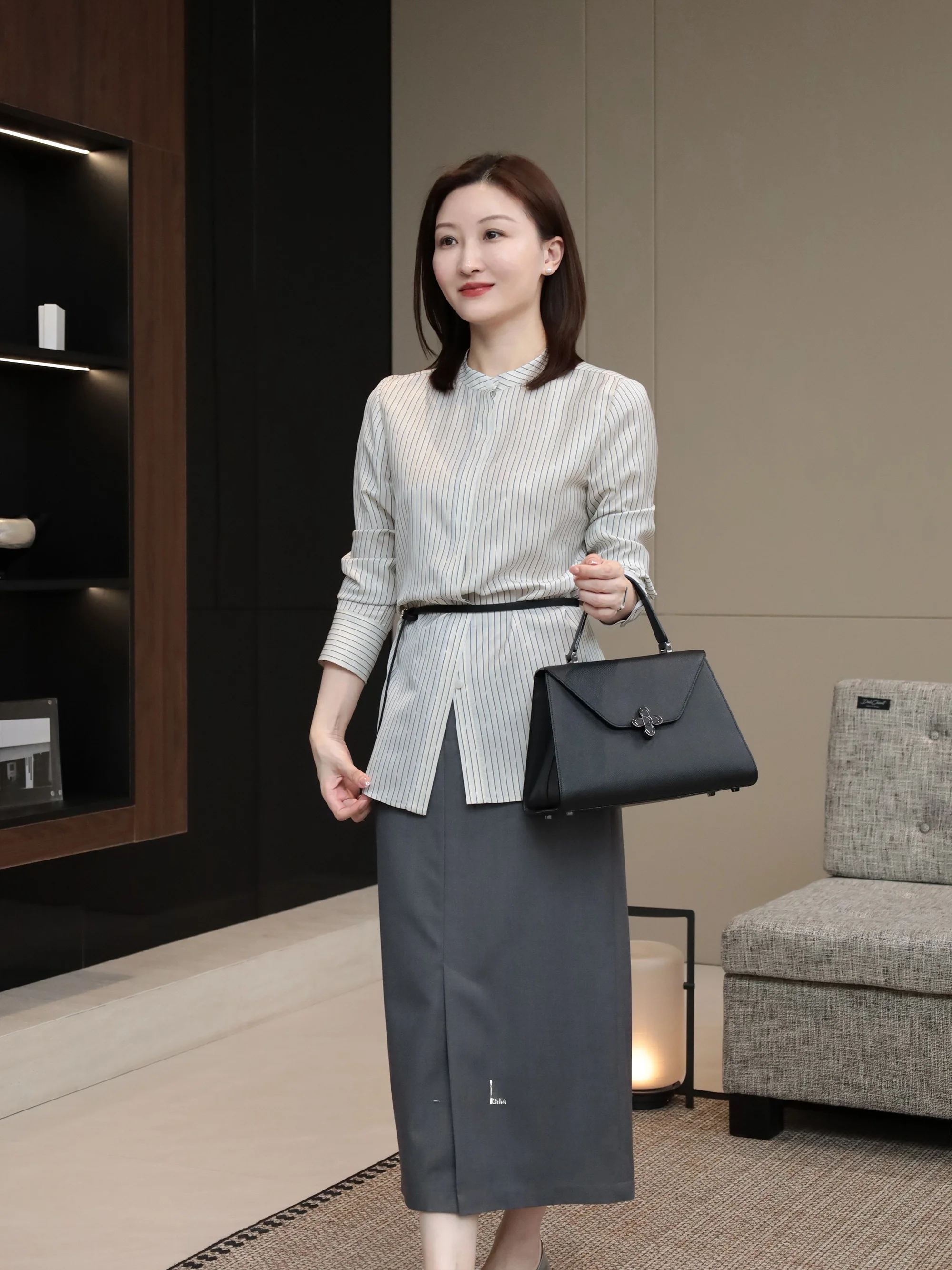 

Элегантная простая роскошная шелковистая блузка с длинным рукавом и воротником-стойкой из ацетатной ткани в полоску для женщин, в деловом стиле, приятная к телу, дышащая