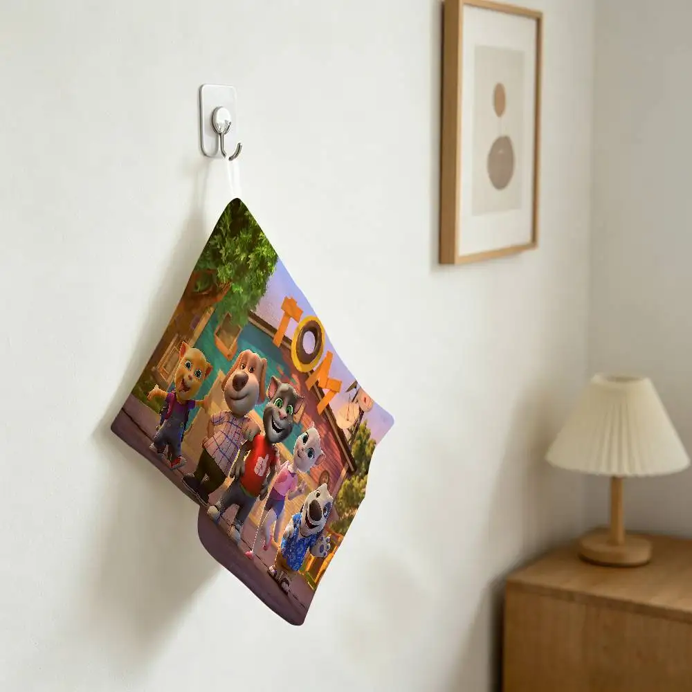 T-Talking T-Tom And F-Friends Hanging Design Hand Wiping Towel, Polyester Cotton Fabric, Universal For Bathroom Kitchen
