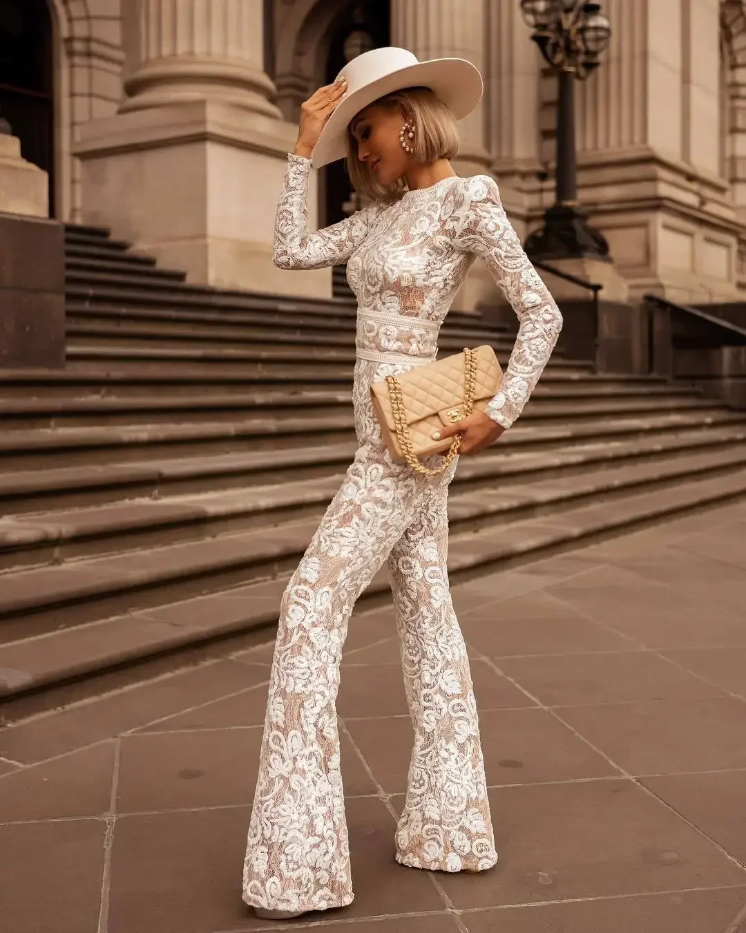 

Women's Jumpsuits Solid Color Hollow Out Suit Fashion Lace O-neck Temperament Slim Jumpsuit Women's Pullover Casual Clothing