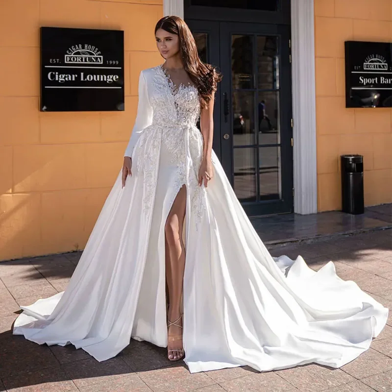 2025 ชุดแต่งงานนางเงือกมีสไตล์พร้อมชุดเจ้าสาวรถไฟที่ถอดออกได้แขนยาวที่กําหนดเอง