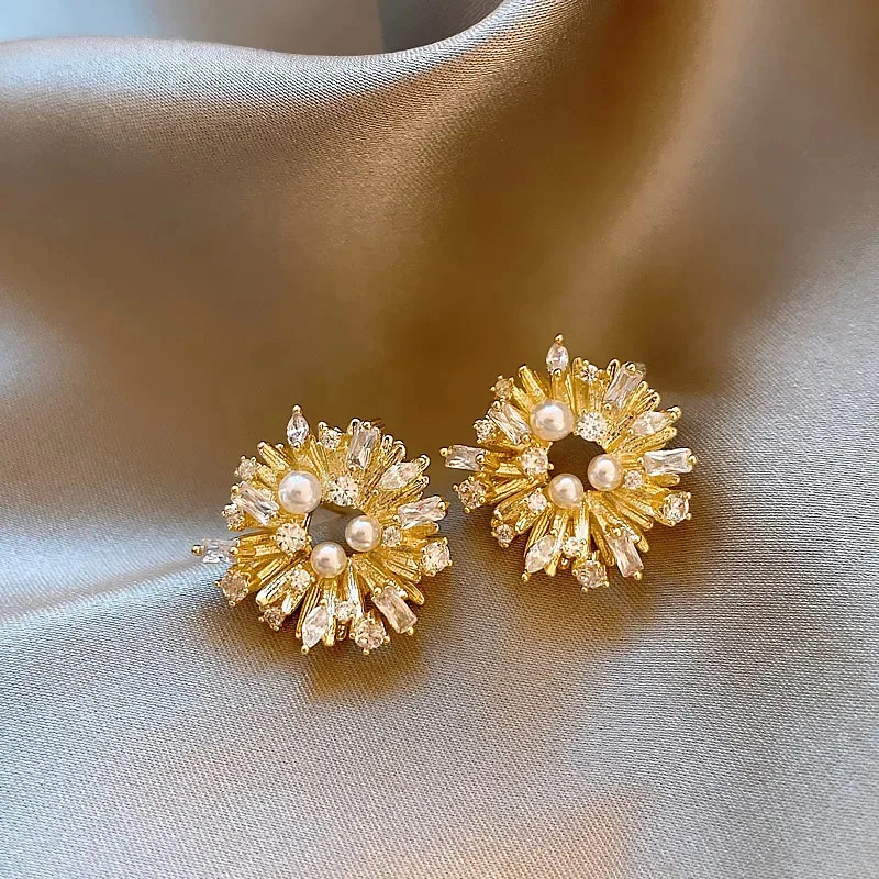 

TUES Korea new design fashion jewelry 14K gold plated fireworks zircon pearl earrings elegant women's daily work accessories