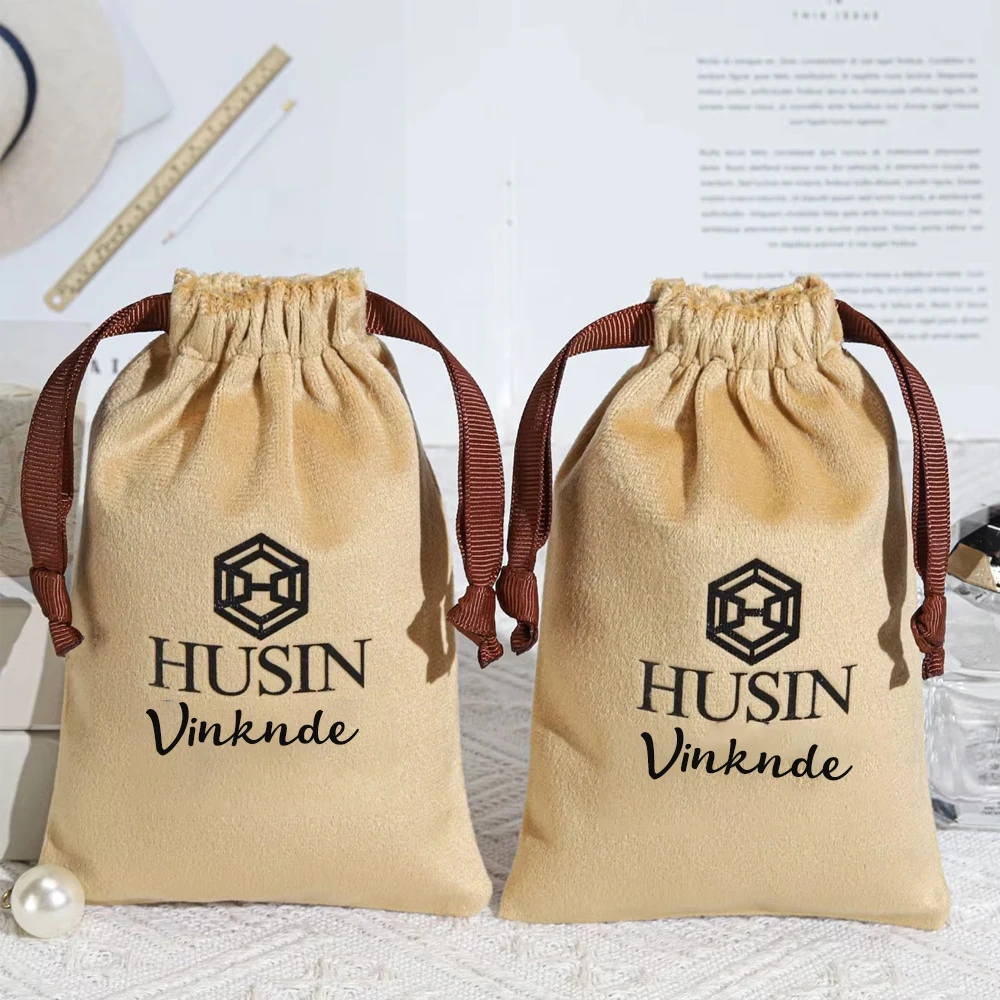 

100pcs Custom Logo Small Velvet Drawstring Bags Luxury Perfume Jewelry Candy key Bag Wedding Bridesmaid Gift Packaging Pouches