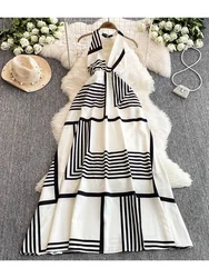 Women's Summer Beach Vacation Sexy Dress Korean New Product Temperament Striped MIDI Hanging Neck Collar Backless Dress DS041