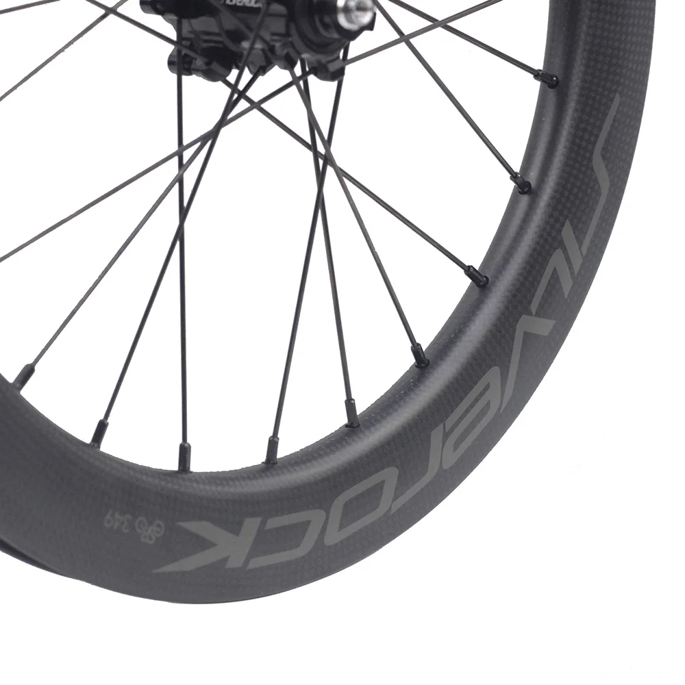 SILVEROCK Carbon 16\