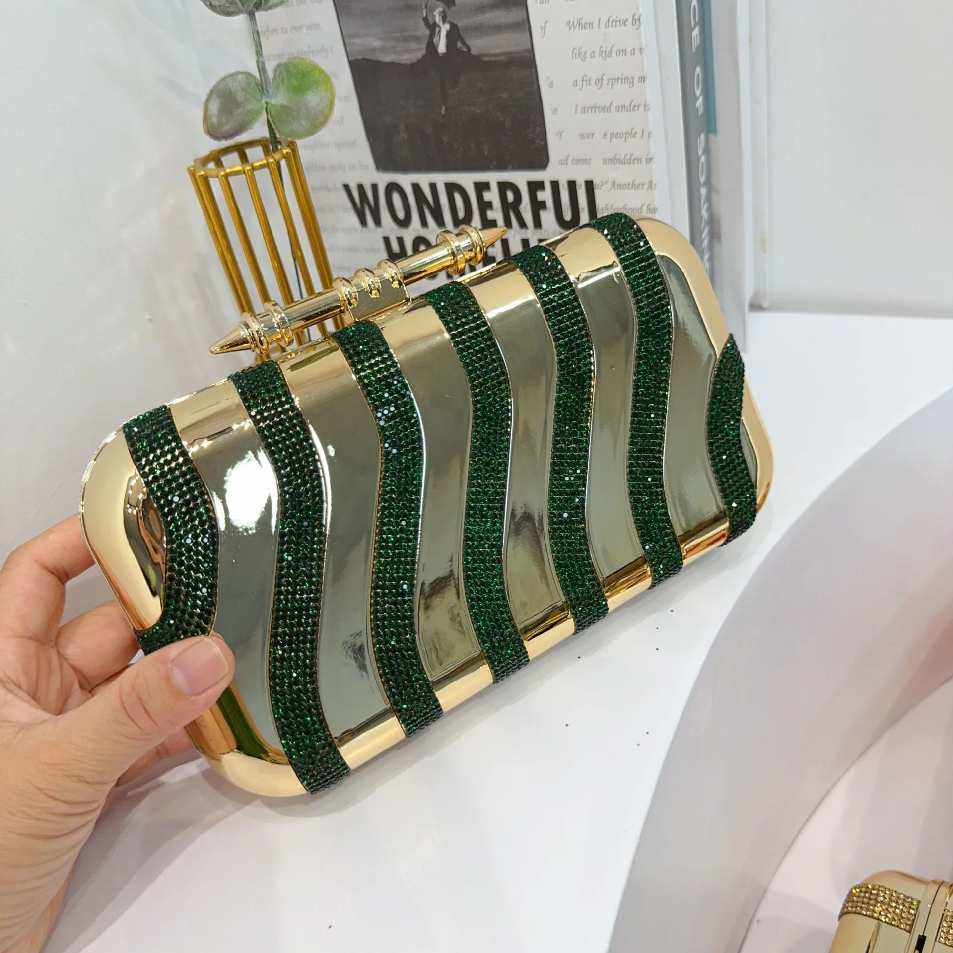 

Инкрустированная бриллиантами акриловая вечерняя сумка со стразами, модное платье Cheongsam с блестками, клатч