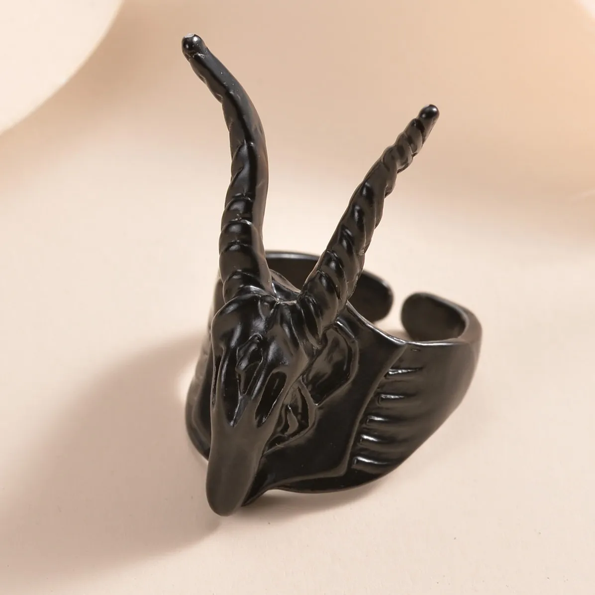 Gothic Vintage Punk Style High-Quality Black Alloy Satan Demon Goat Ring Charm Men's Casual Punk Jewelry