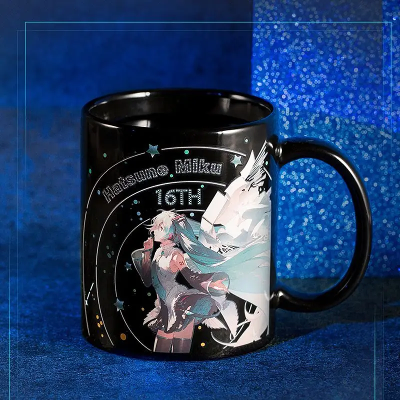 オリジナルかわいい初音ミク水ガラスアニメ変色セラミックマグカップ漫画コーヒーカップ子供フェスティバルギフト