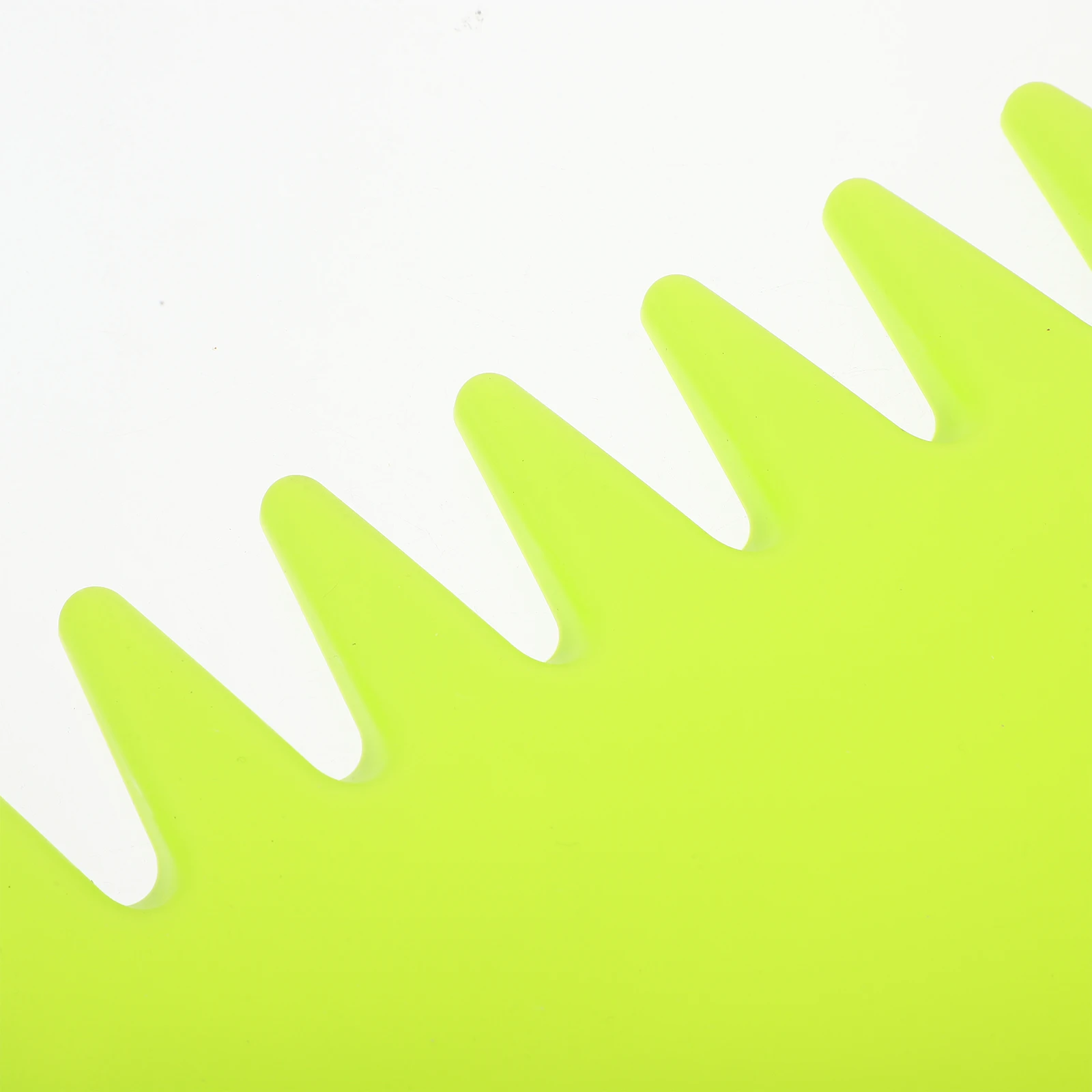 

1pc Leaf Steel Tool Garden Cleaning Yard Weed Removal Durable Metal Rake For Outdoor Rake Tool Farm Home Use Green