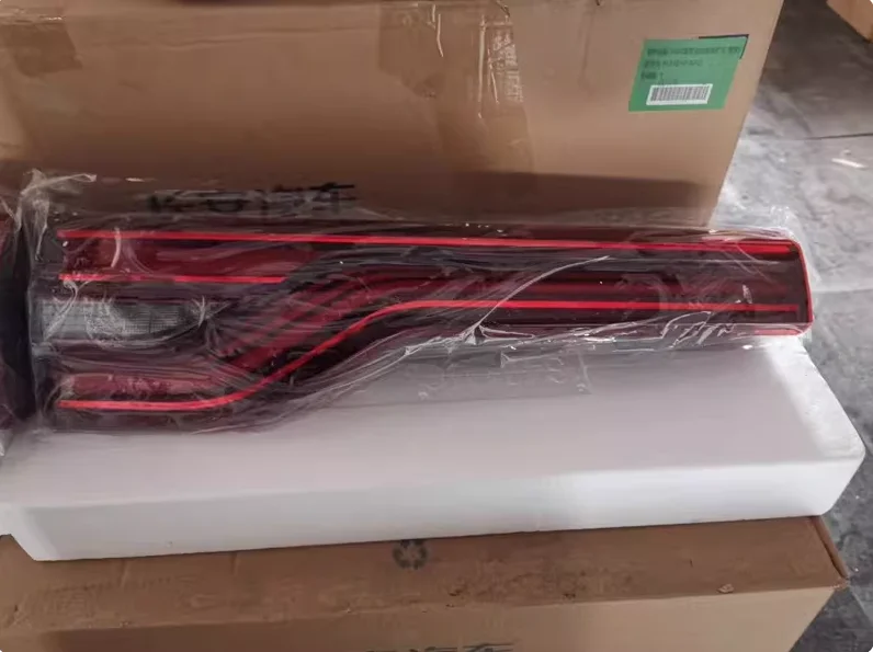 Genuine Rear Tail lamp Inner Tail Lamp for CS95 Tailgate Inner Tail Lamp