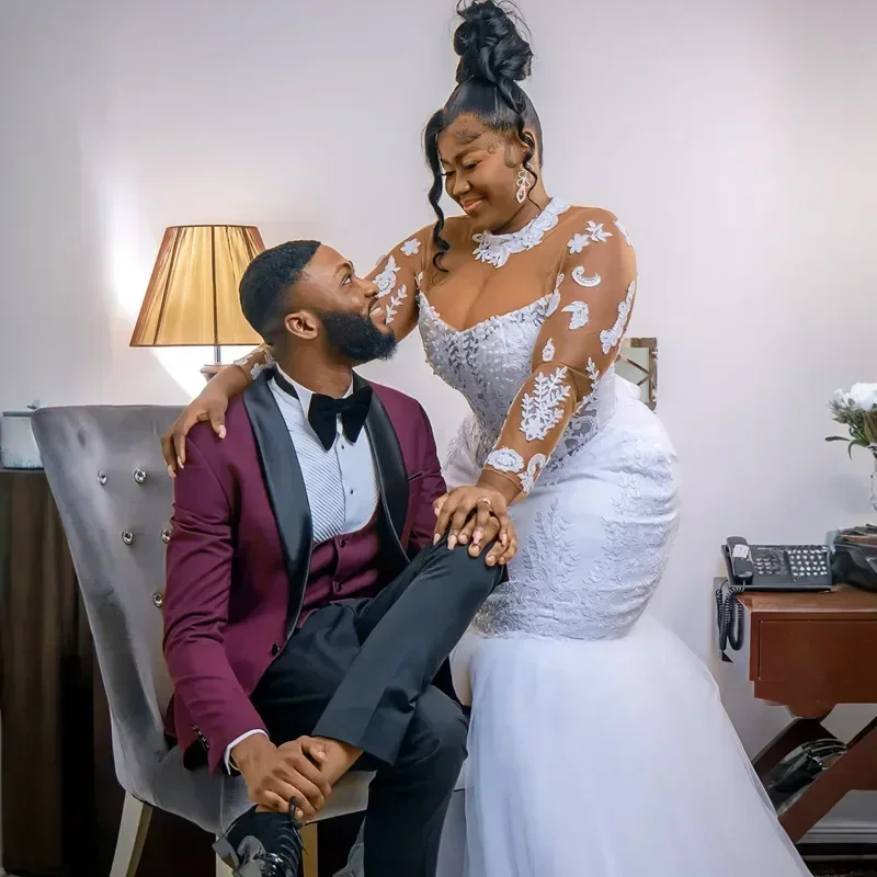 فستان زفاف حورية البحر مخصص مزين بالدانتيل وأكمام طويلة ورقبة عالية مصنوع حسب الطلب من فيستدوس دي نوفيا طول الأرض حديقة الشاطئ بالإضافة إلى