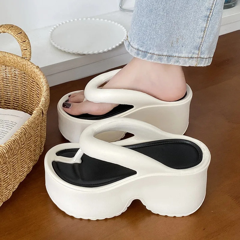 

summer New fashionable platform Slippers for Womens height increasing anti slip sandals for women Lightweight Sandalias De Mujer