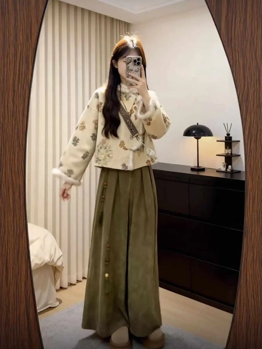 

Chic Winter Faion Cotton Jaet And Casual Pants Two-Piece Set National Sle Embroidered Fluffy Outerwear for Women