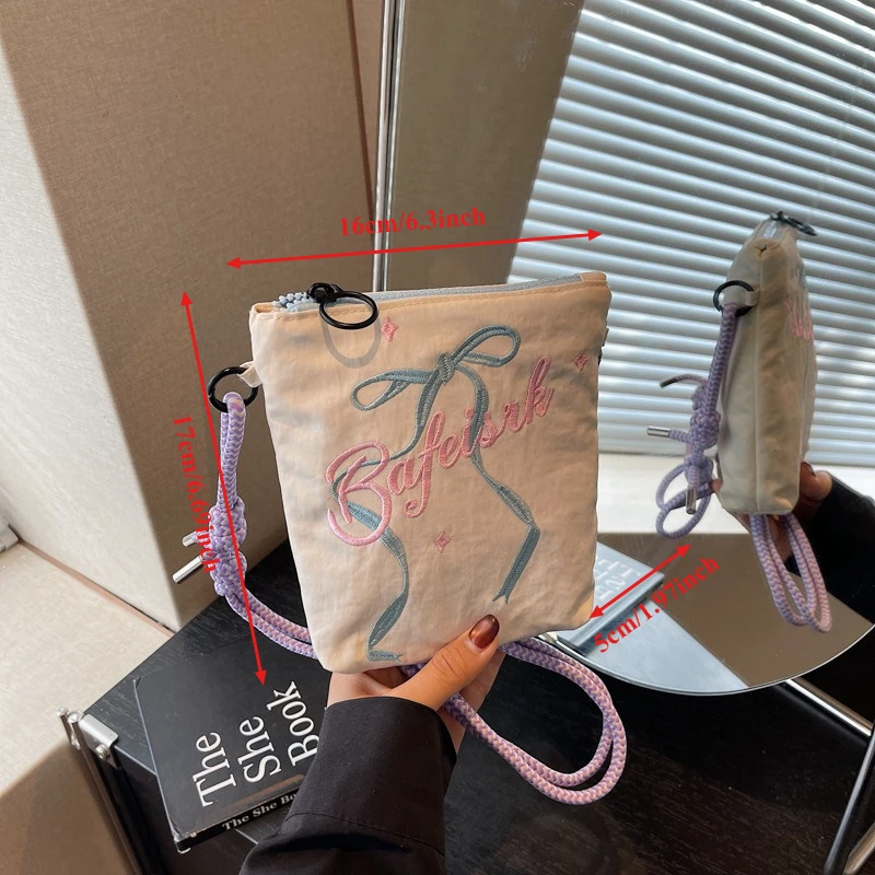 1pcs Nylon Mini Crossbody Bag Fresh Light Base Contrast Lightweight No Burden For School Short Trips Easy Wet Wipe Cleaning view 4