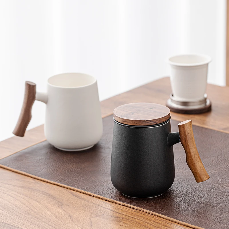 

LUWU Ceramic Tea Cup with Infuser Wood Handle Tea Mug 400 ml