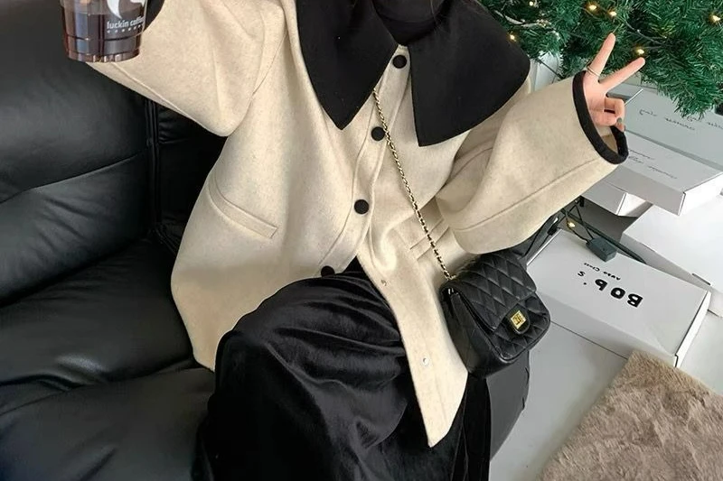 معطف صوف قصير بياقة الدمية وكتلة الألوان للنساء لربيع 2025، قمة الموضة الجديدة متعددة الاستخدامات