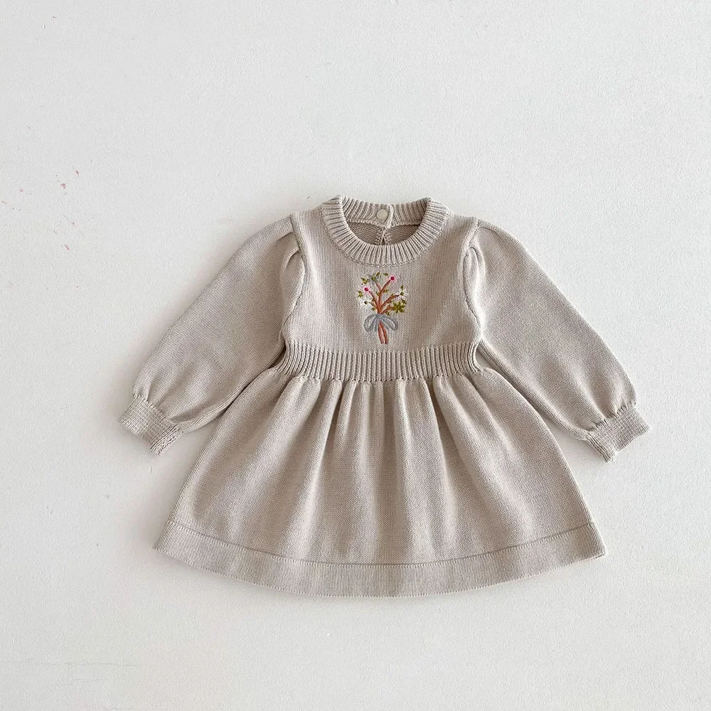 2024 autunno bambino vestiti per bambini 0-4Y ricamo floreale abito in maglia per ragazze vestito maglione carino vestito per bambini